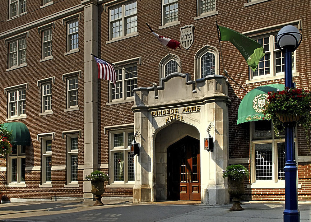 Windsor Arms Hotel image 1